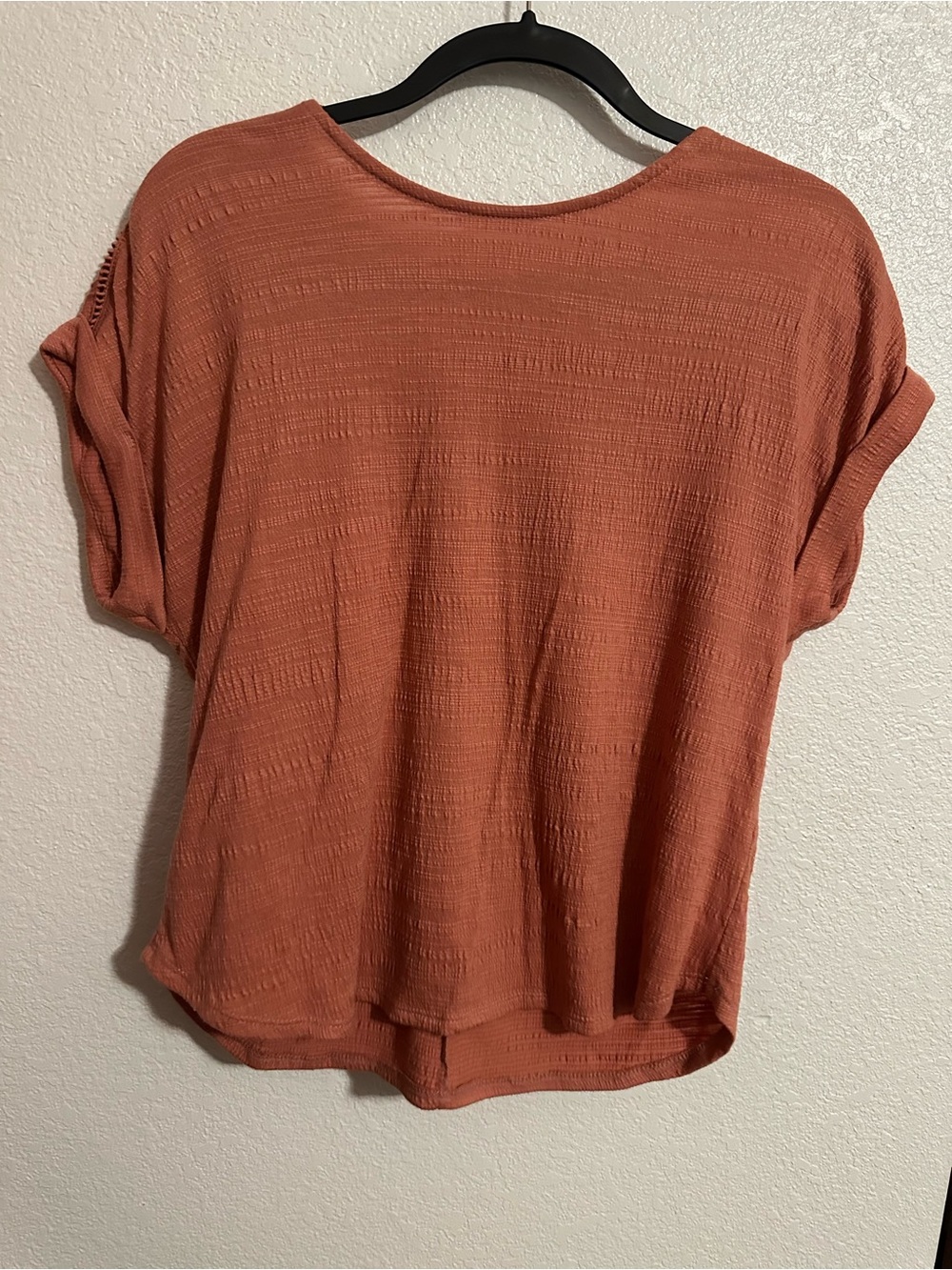 Women's Short-Sleeve Relaxed Tee in Rust